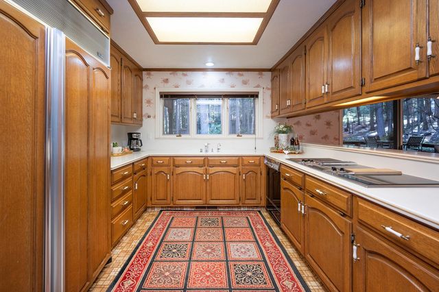 4620 Dio Linda Ct, Pollock Pines, CA 95726