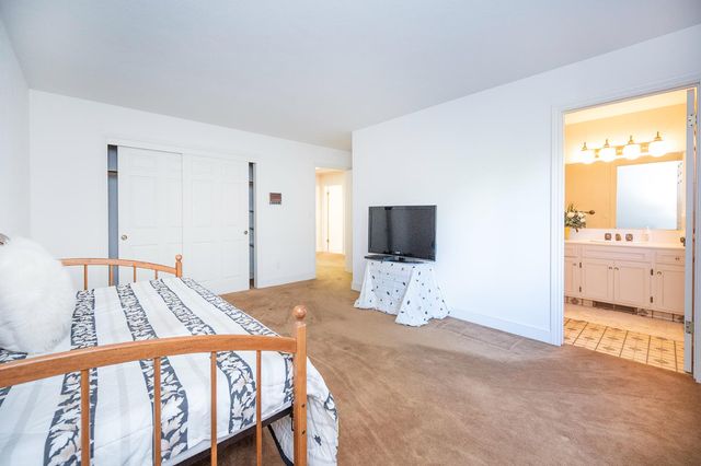 4620 Dio Linda Ct, Pollock Pines, CA 95726