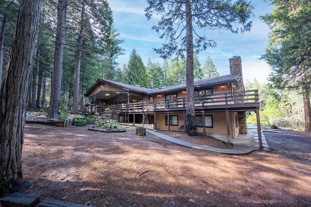 4620 Dio Linda Ct, Pollock Pines, CA 95726