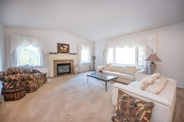 4620 Dio Linda Ct, Pollock Pines, CA 95726