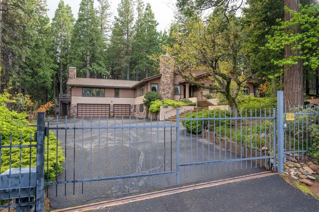 4620 Dio Linda Ct, Pollock Pines, CA 95726