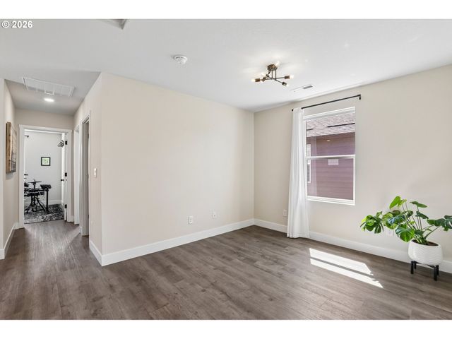 922 Nw 175TH Way, Ridgefield, WA 98642