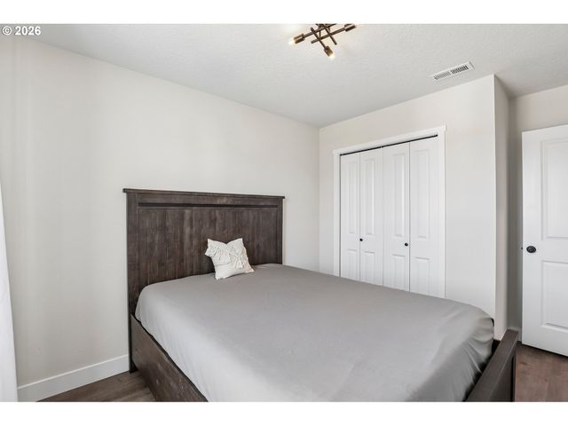 922 Nw 175TH Way, Ridgefield, WA 98642