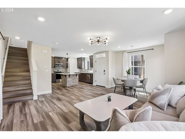 922 Nw 175TH Way, Ridgefield, WA 98642