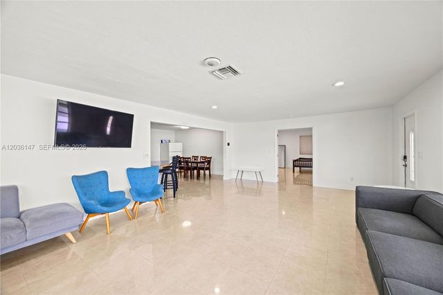 230 NE 5th Ave, Dania Beach, FL 33004