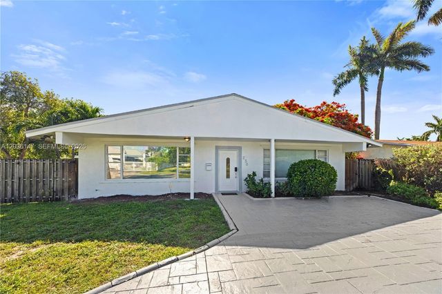 230 NE 5th Ave, Dania Beach, FL 33004