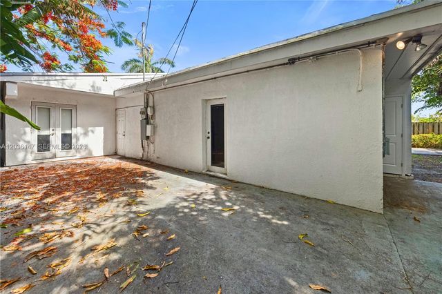 230 NE 5th Ave, Dania Beach, FL 33004