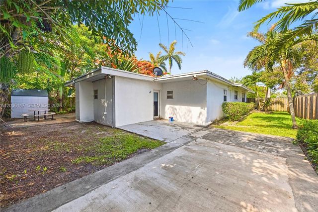 230 NE 5th Ave, Dania Beach, FL 33004