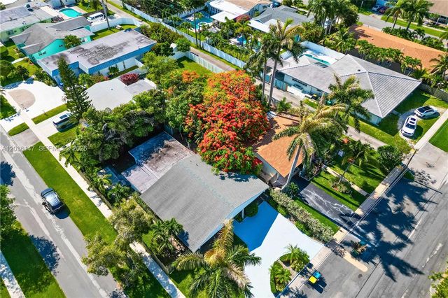 230 NE 5th Ave, Dania Beach, FL 33004