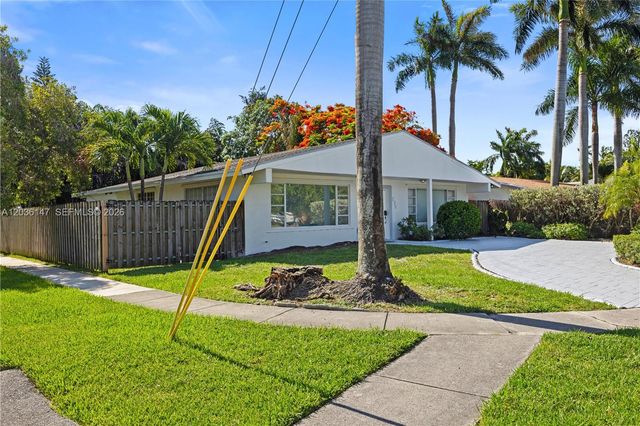 230 NE 5th Ave, Dania Beach, FL 33004