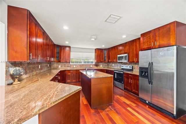 230 NE 5th Ave, Dania Beach, FL 33004
