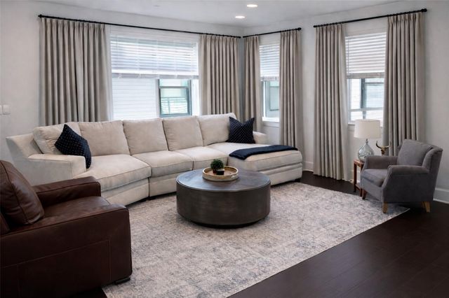 4004 Diligence DR 116, Austin, TX 78731