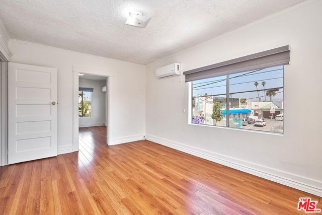 2194 Venice Boulevard, Los Angeles, CA 90006
