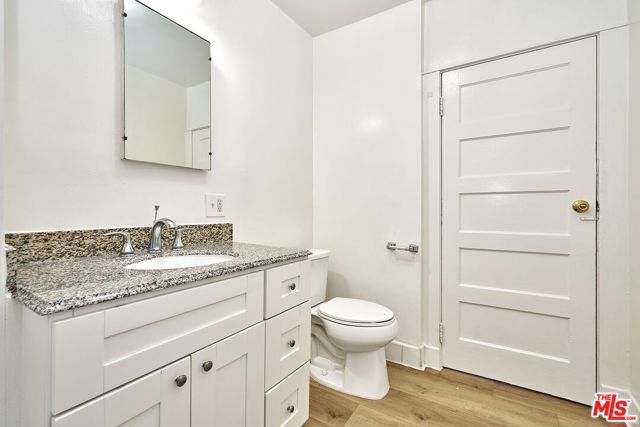 2194 Venice Boulevard, Los Angeles, CA 90006