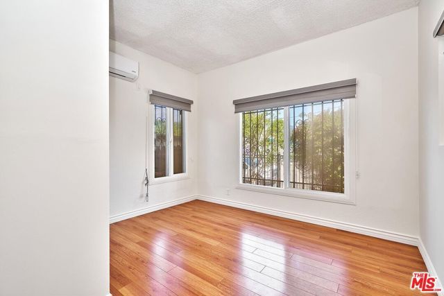 2194 Venice Boulevard, Los Angeles, CA 90006