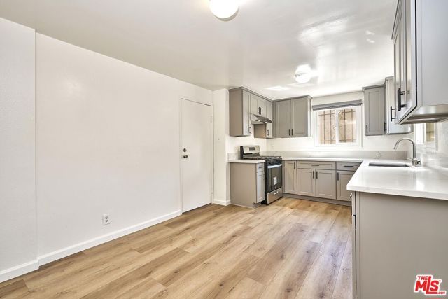 2194 Venice Boulevard, Los Angeles, CA 90006
