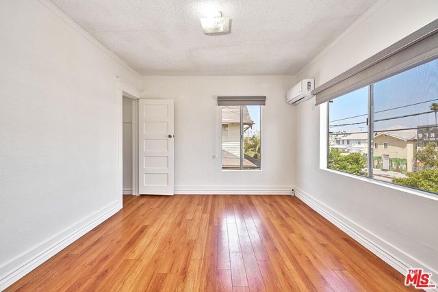 2194 Venice Boulevard, Los Angeles, CA 90006