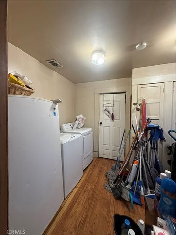 1539 W 104th, Los Angeles, CA 90047