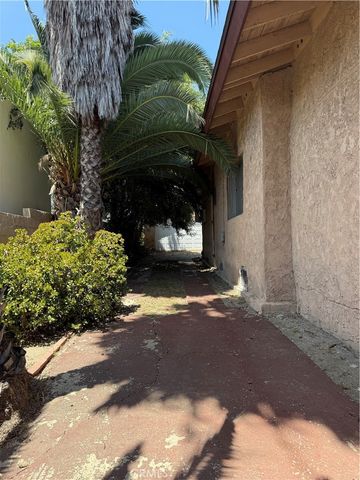 1539 W 104th, Los Angeles, CA 90047