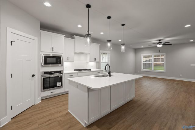 2112 Kanteen Street, Huntsville, AL 35811