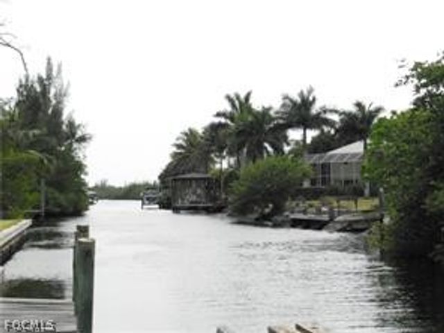 18146 Pioneer RD, Fort Myers, FL 33908