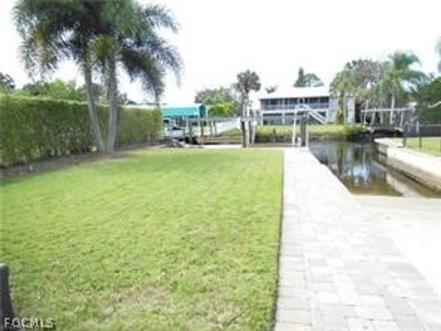 18146 Pioneer RD, Fort Myers, FL 33908