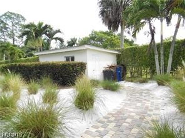 18146 Pioneer RD, Fort Myers, FL 33908