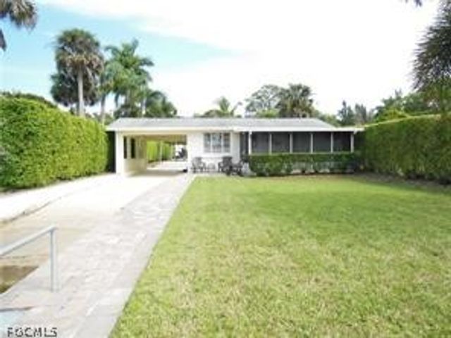 18146 Pioneer RD, Fort Myers, FL 33908