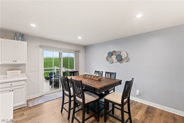 307 Pebble Creek Court, Amherst, OH 44001