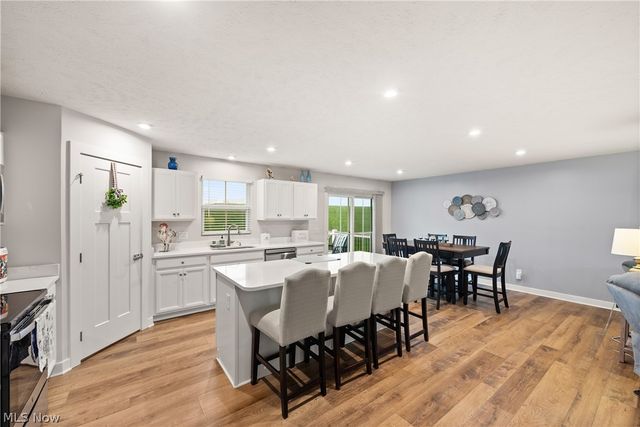 307 Pebble Creek Court, Amherst, OH 44001