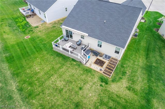 307 Pebble Creek Court, Amherst, OH 44001