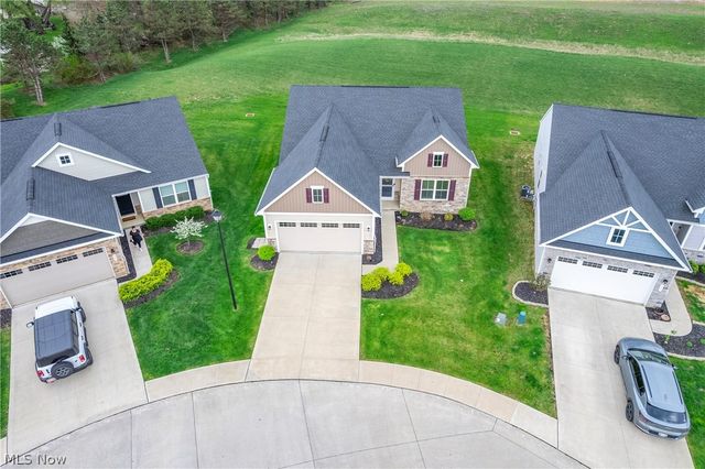 307 Pebble Creek Court, Amherst, OH 44001