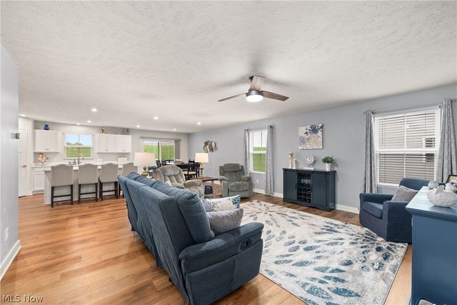 307 Pebble Creek Court, Amherst, OH 44001