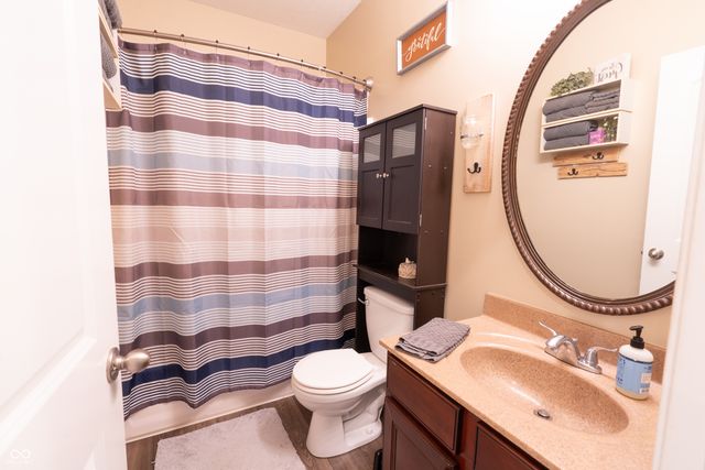 12447 Eddington Place, Fishers, IN 46037