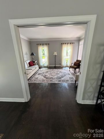 232 40th Avenue Drive NW, Hickory, NC 28601