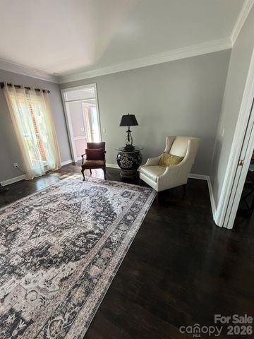 232 40th Avenue Drive NW, Hickory, NC 28601