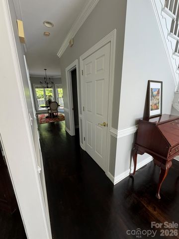 232 40th Avenue Drive NW, Hickory, NC 28601