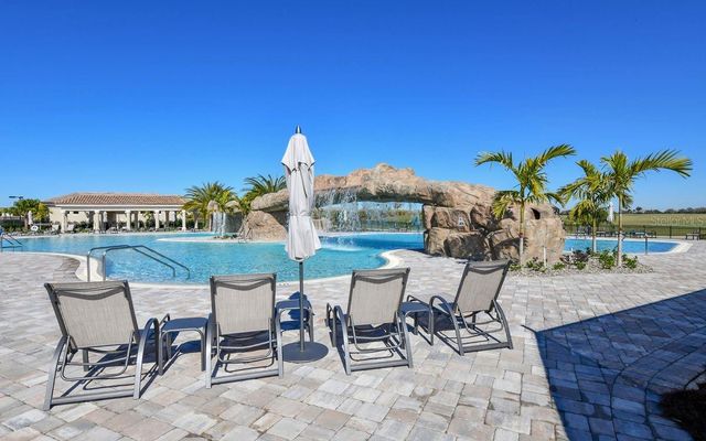 17724 GAWTHROP DRIVE 103, Bradenton, FL 34211