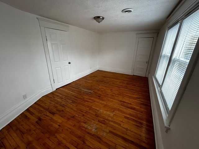 4027 Bryant Avenue N, Minneapolis, MN 55412