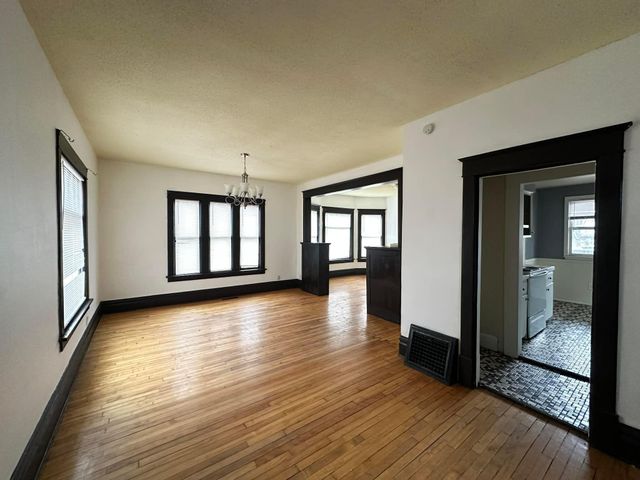 4027 Bryant Avenue N, Minneapolis, MN 55412