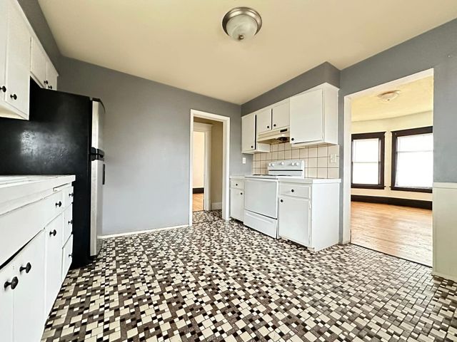 4027 Bryant Avenue N, Minneapolis, MN 55412