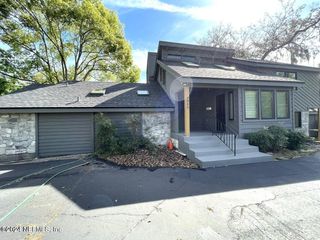 4043 BAYMEADOWS Road, Jacksonville, FL 32217
