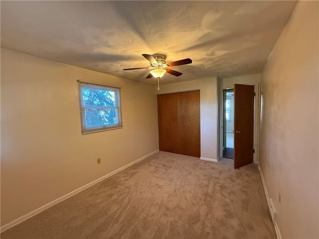 607 Westland Dr, Hempfield Twp, PA 15601