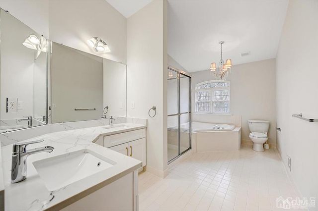 7 Harbor Bay Circle 349, Old Bridge, NJ 08879