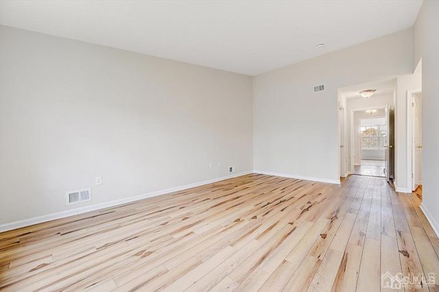 7 Harbor Bay Circle 349, Old Bridge, NJ 08879