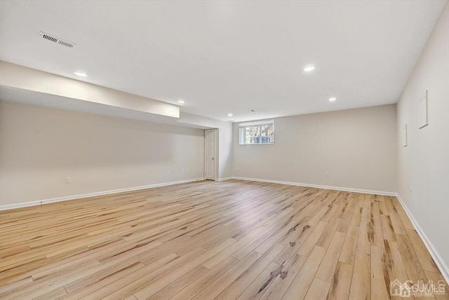 7 Harbor Bay Circle 349, Old Bridge, NJ 08879