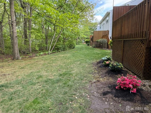 7 Harbor Bay Circle 349, Old Bridge, NJ 08879