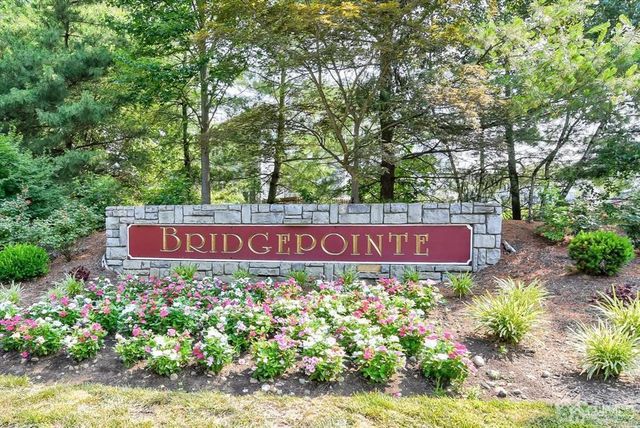 7 Harbor Bay Circle 349, Old Bridge, NJ 08879