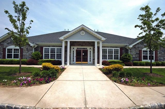 7 Harbor Bay Circle 349, Old Bridge, NJ 08879