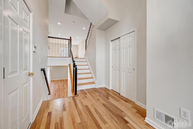 7 Harbor Bay Circle 349, Old Bridge, NJ 08879
